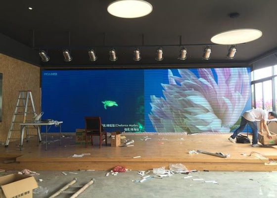 SMD P5 Ön Hizmet LED Ekran Duvar 1R1G1B Tam Renkli Kapalı LED Video Ekranı