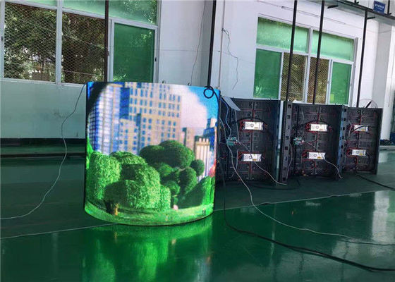 Yüksek Kontrastlı Ledli Esnek Perde Ekranı 10mm Piksel 360 LED Ekran Tam Renkli