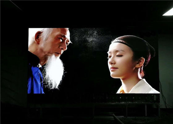 Toplantı Salonu HD LED Video Duvar 2.5mm Piksel Aralığı SMD2121 1920 - 2880Htz